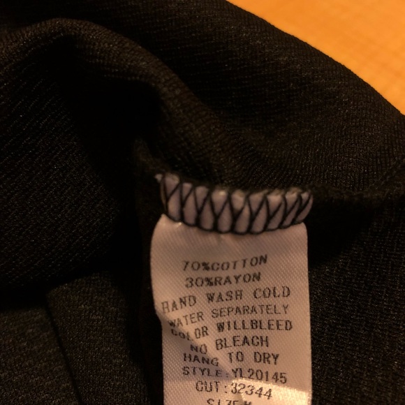 Textured Black Short Sleeve Dress with Belt - Picture 6 of 6